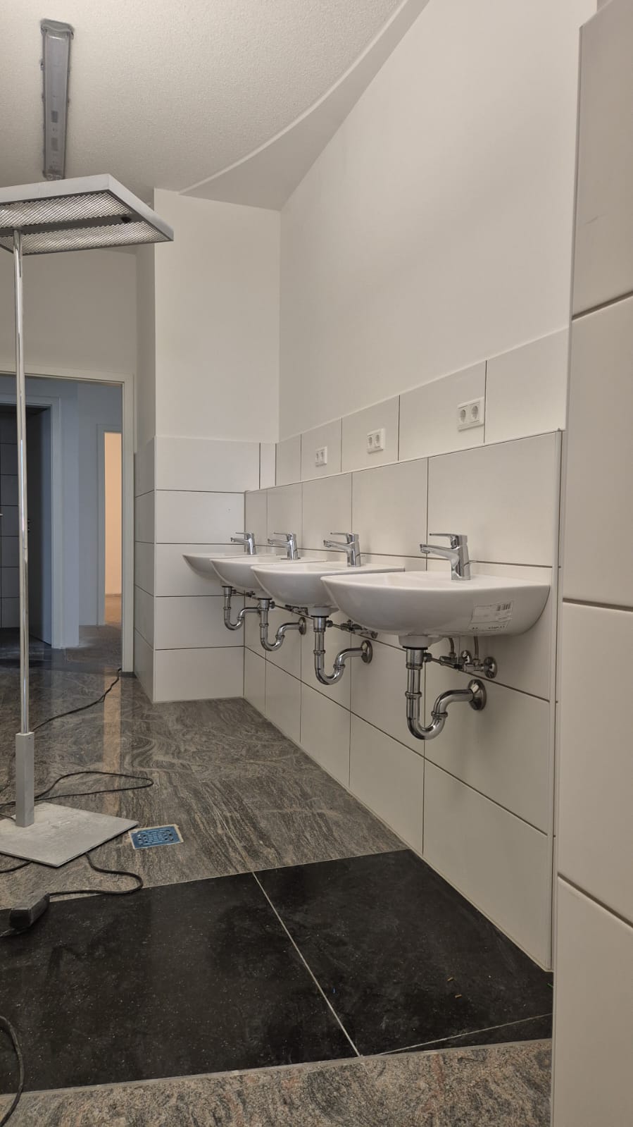 Sanitärinsel in der Übergangsunterkunft Erlangen